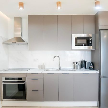 Newly Renovated, Luxurious Apartment With A Heated Pool, 259 산미겔데아보나 외부 사진